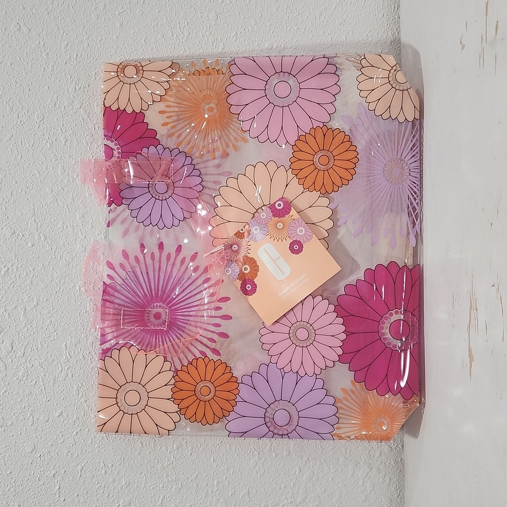 Clinique Beauty in Bloom Summer Essentials BAG ONLY. NO Product. NEVER USED.